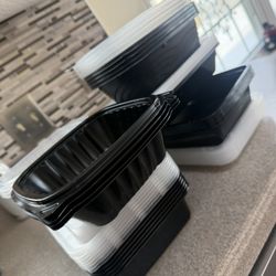 FREE: Food Containers Ready To Re-Use