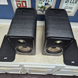 Polk Audio ES20 Bookshelf Speakers - Exceptional Sound, Like New!
Retail Price: $598.00 for a pair | Selling for only $450
