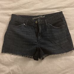 Universal Thread Shorts Size 6 