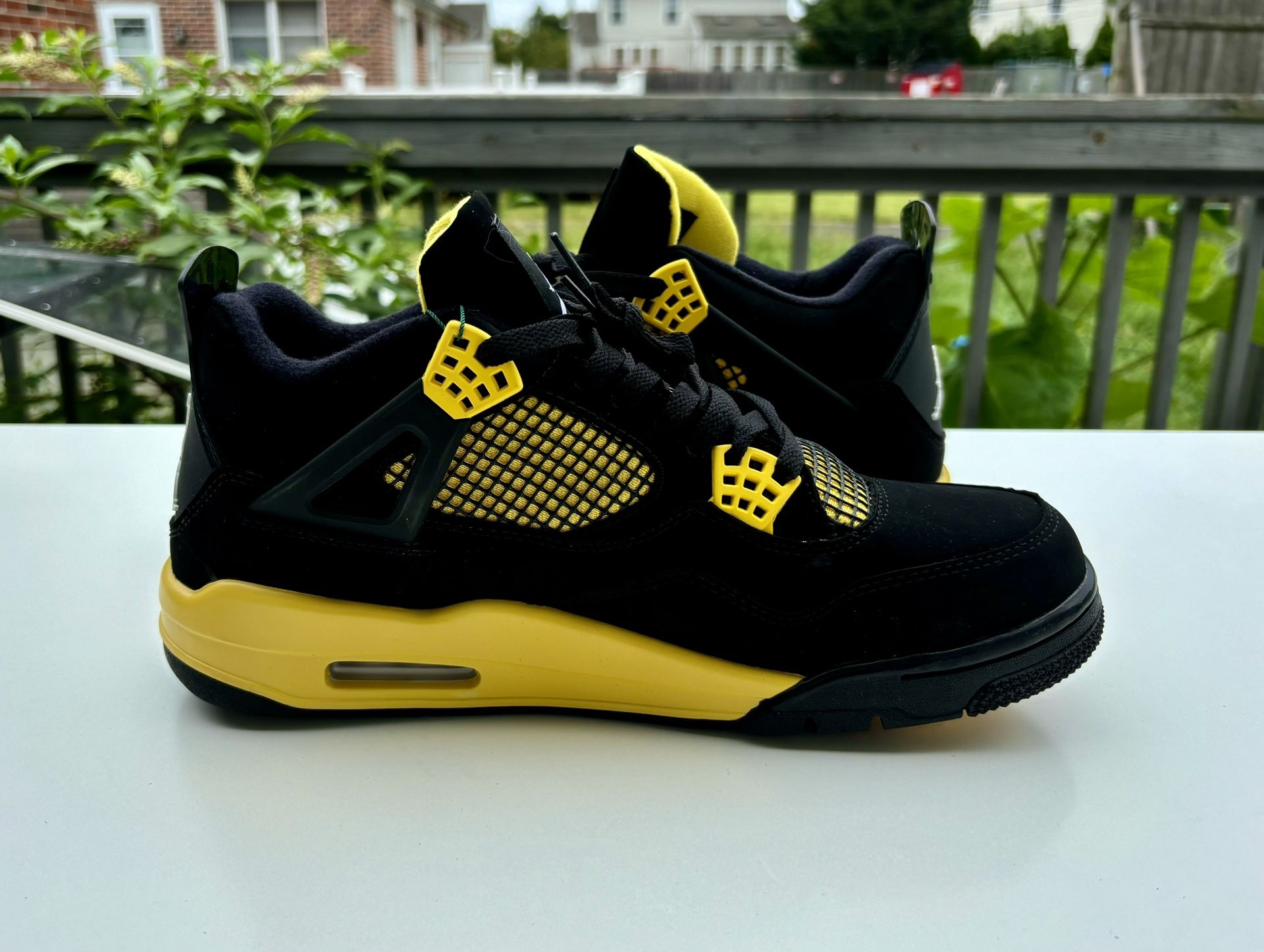 Air Jordan 4 Thunder 1:1 Reps