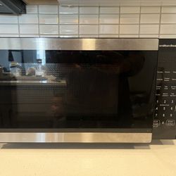 Hamilton Beach Sensor Cook Countertop Microwave Oven in Stainless Steel