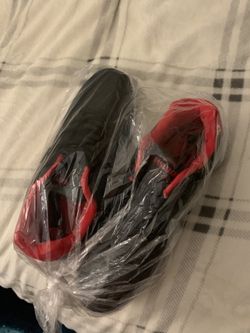 Size 10 men’s shoes