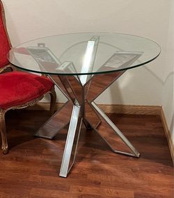 Dining table -round glass