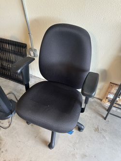 Desk chair