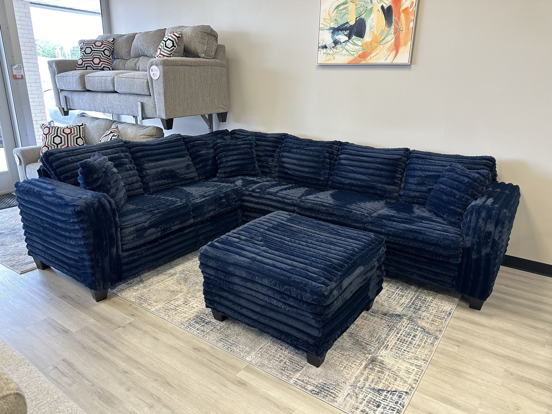 Large Cozy Sectional With Ottoman