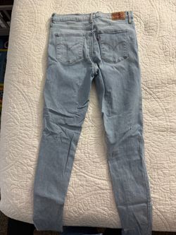 Levi's Light Wash Skinny Jeans