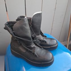 Boots (Vibramos Soles )