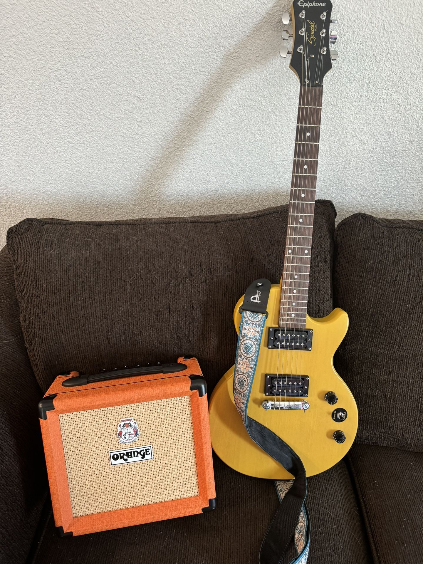 Epiphone Guitar And Amp 