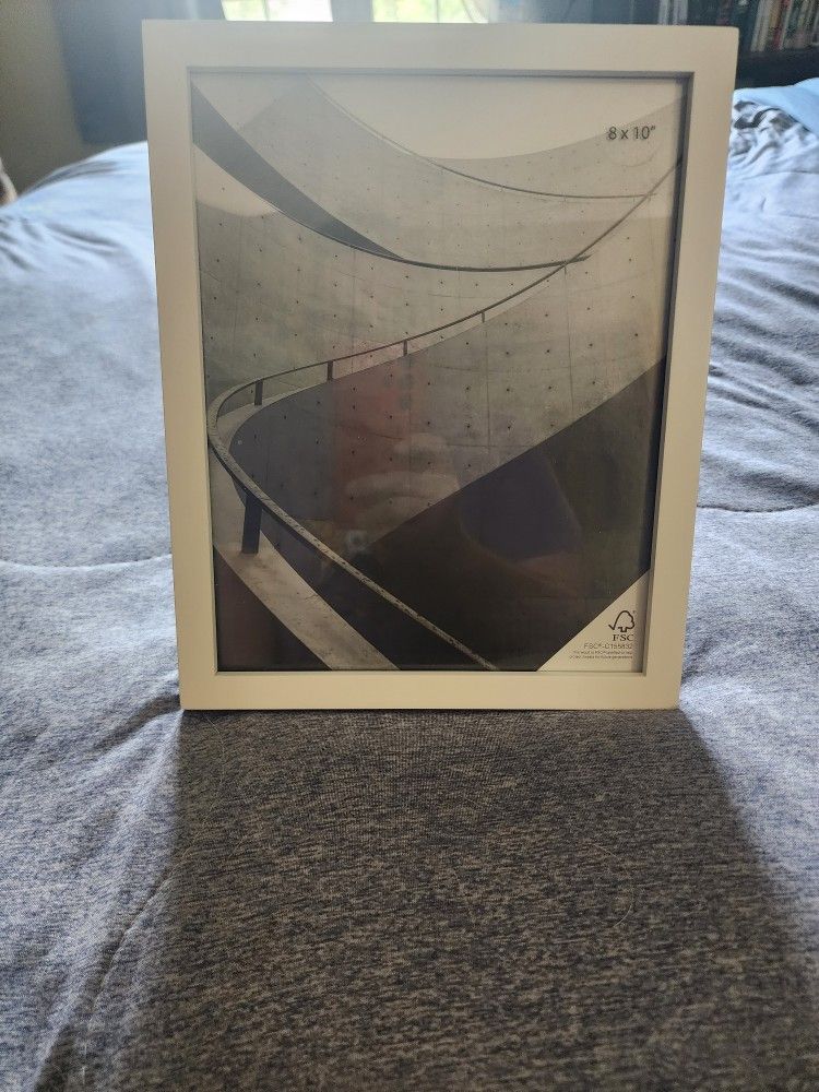 8x10 White Picture Frame