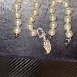 Vivian West Wood Pearl Neclace Discontinued