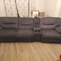 3 Seater All Electric Pacifica Recliner Couch Like New No Smoking No Pet Clean 