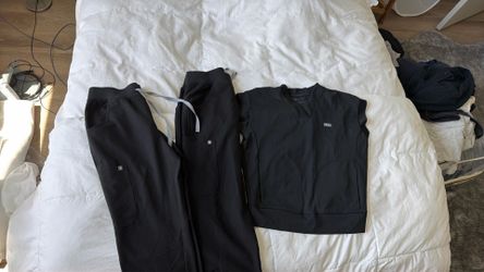 Never used FIGS scrubs