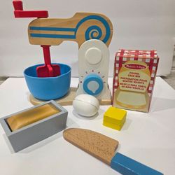 Melissa & Doug Wooden Make-a-Cake Mixer Set (11 pcs) - Play Food and Kitchen Accessories - FSC Certified
