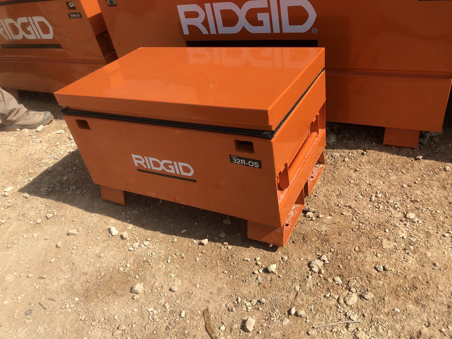 Ridgid tool box 32x19
