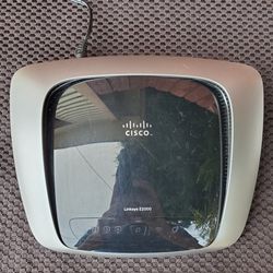Cisco Linksys E2000 Router