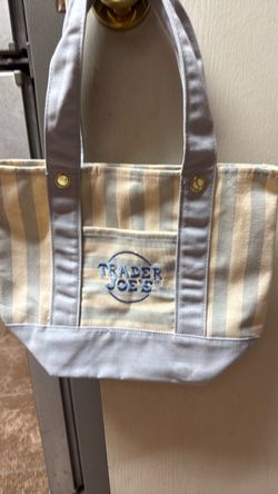 TRADER JOE’S Tote