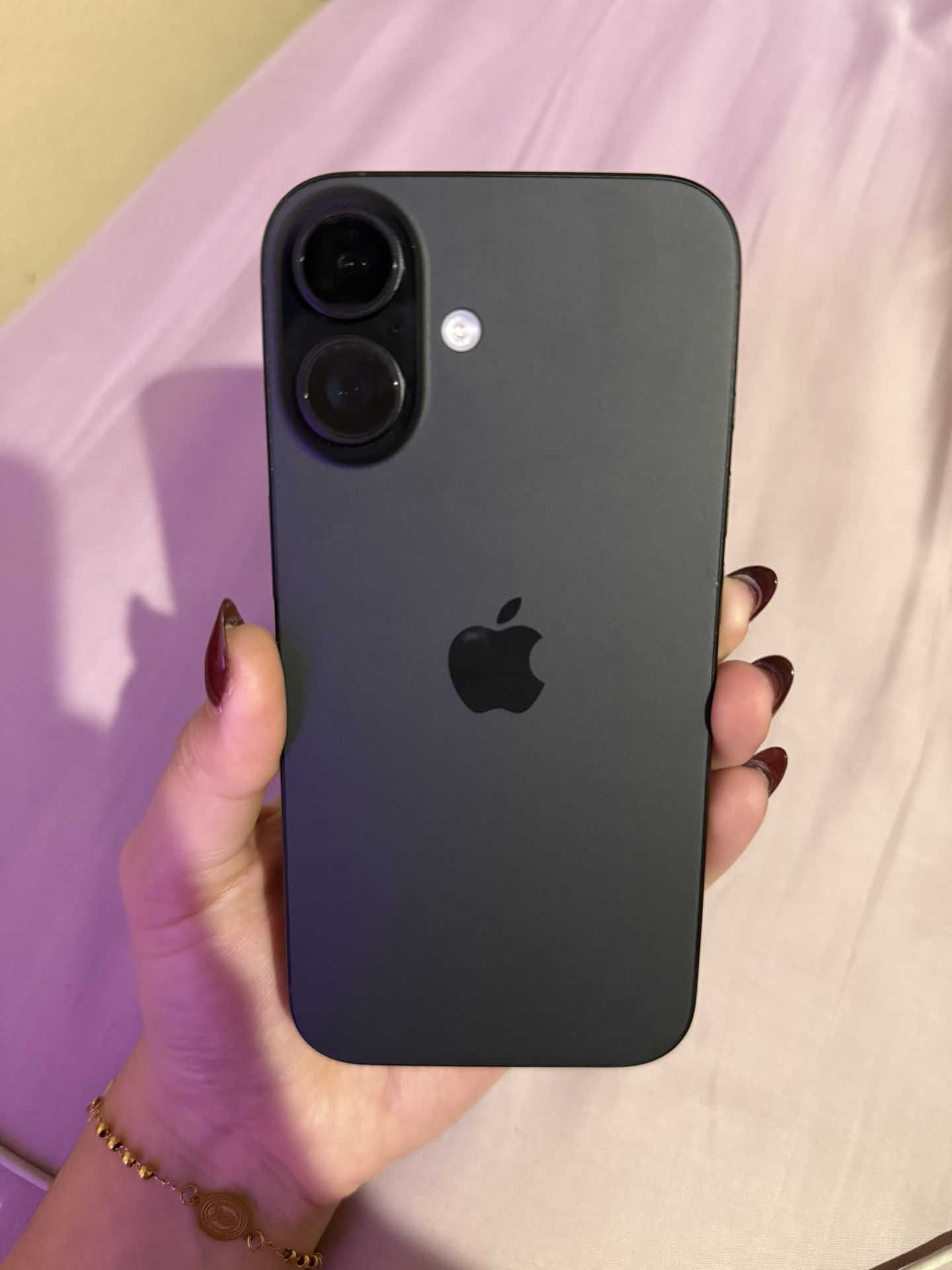 Iphone 16 Used Like New. Used For 3 Months.