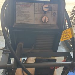 Welder Hobart Handler 120