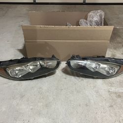 2014 Ford Fiesta Headlights