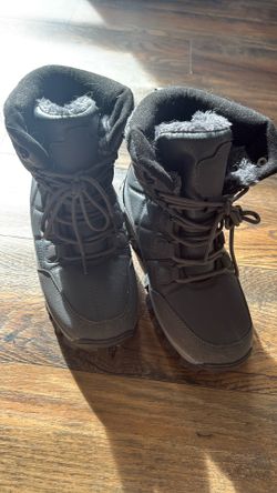 Winter Boots Size 5-6