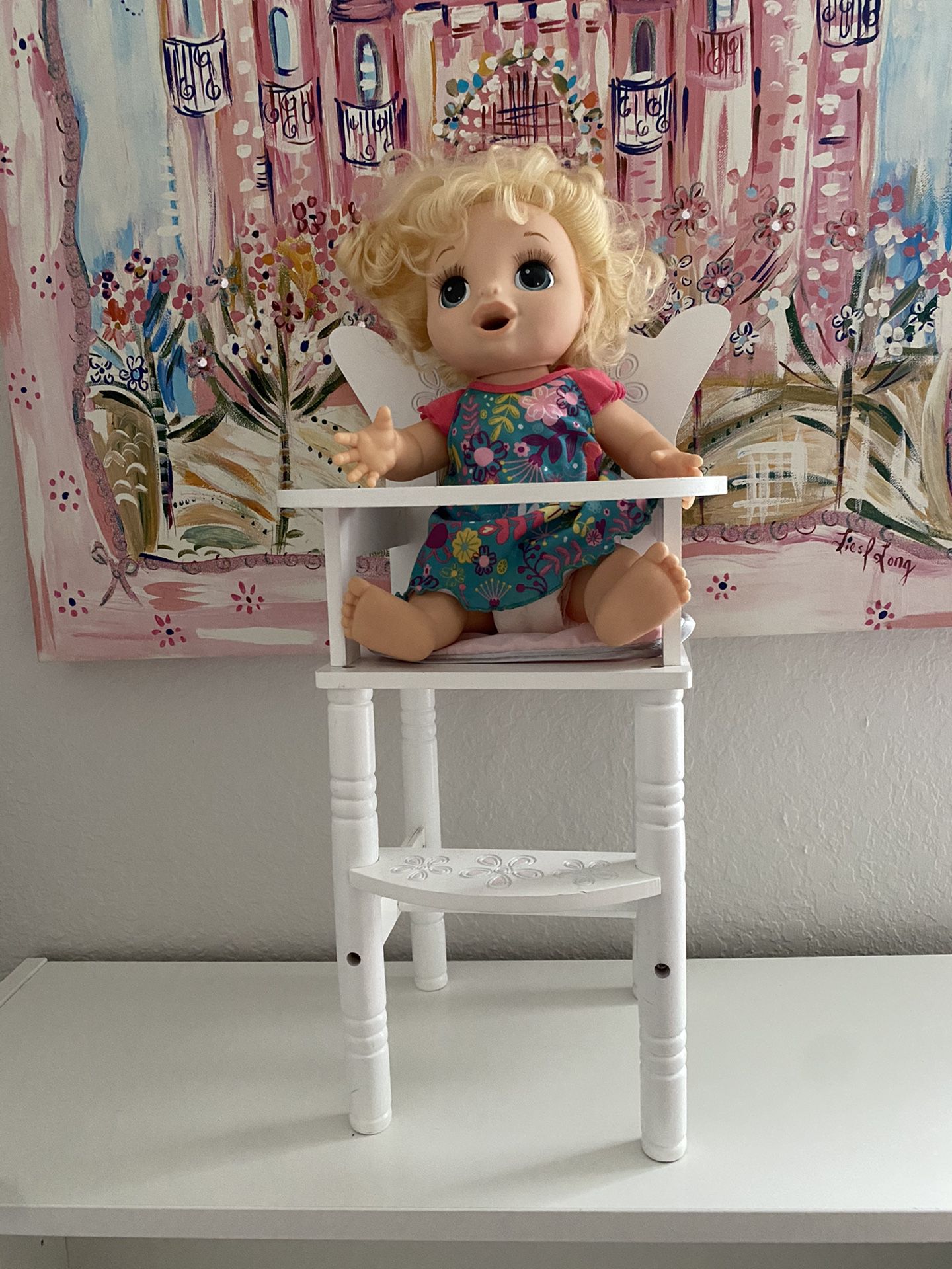 Baby doll high wood chair
