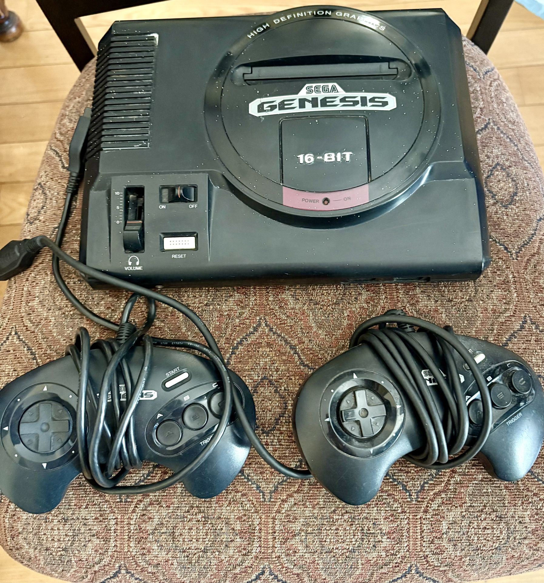 Sega Genesis 16 Bit HD Bundle With Sonic