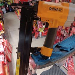 Exclusive
DEWALT
Corded Pneumatic 16-Gauge 1 in. Crown Lathing Stapler