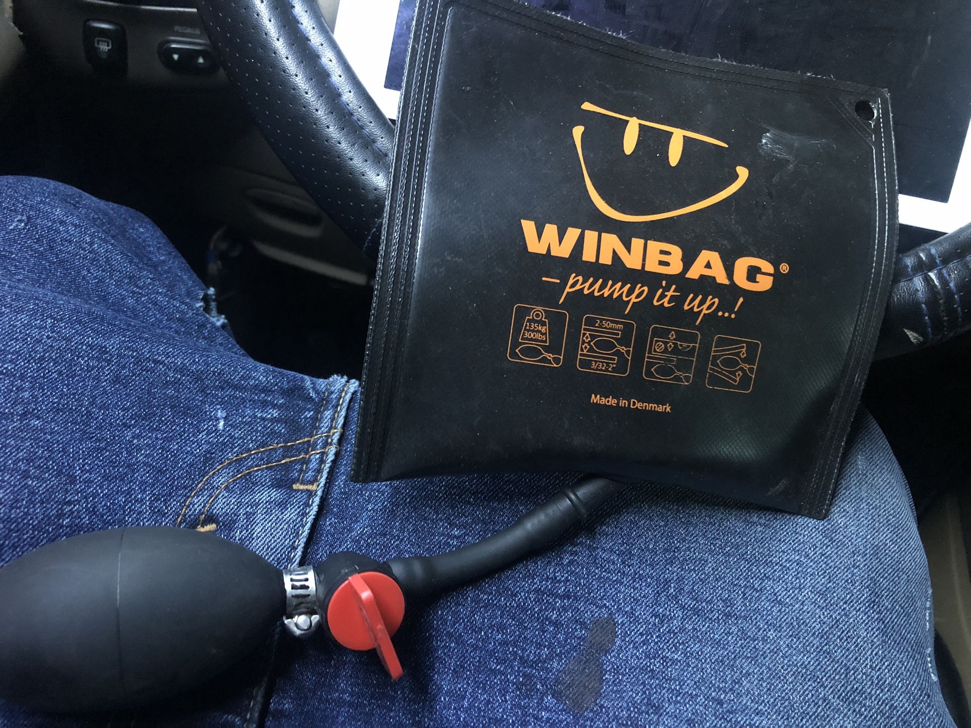 WINBAG FOR OPENING CAR DOORS WHEN KEYS ARE STUCK INSIDE YOUR CAR