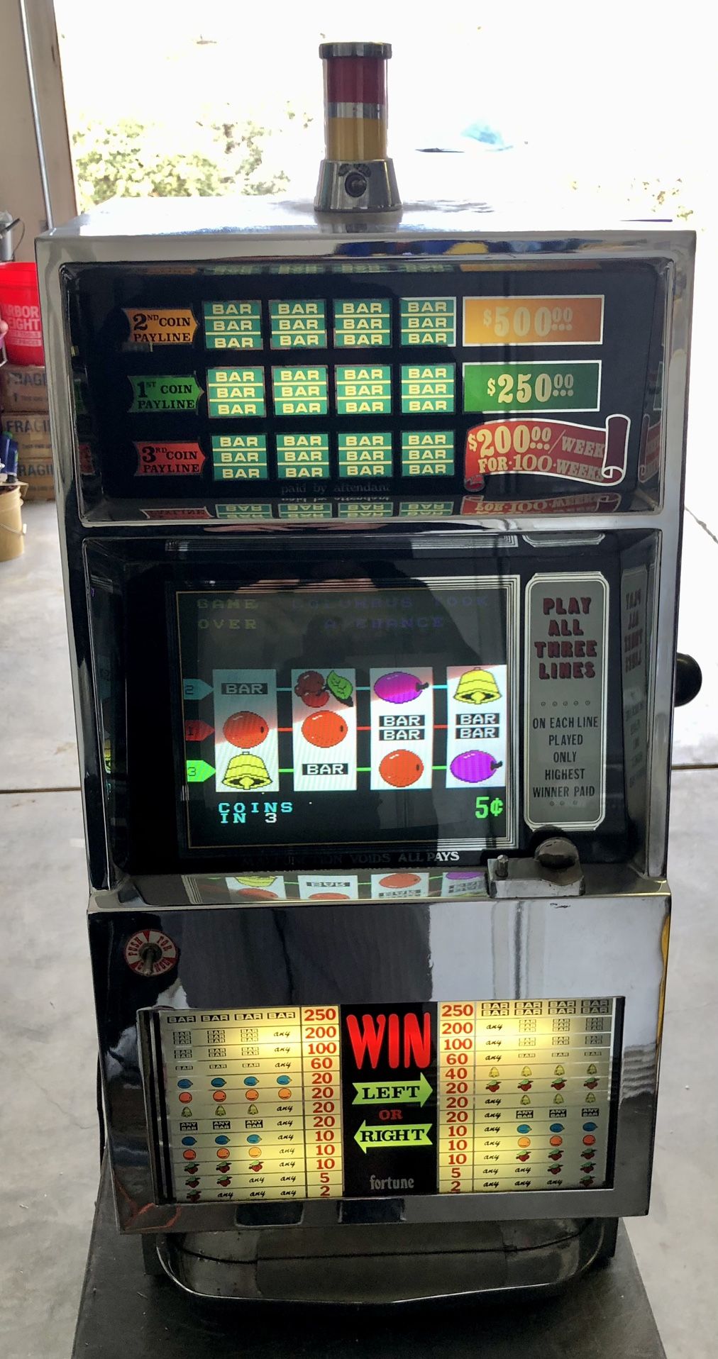 Vintage Nickel Slot Machine. for Sale in Hesperia, CA - OfferUp