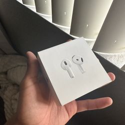 AirPods 4