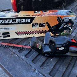 Black + Decker 16” Corded Electric Hedge Trimmer! Works Great! 