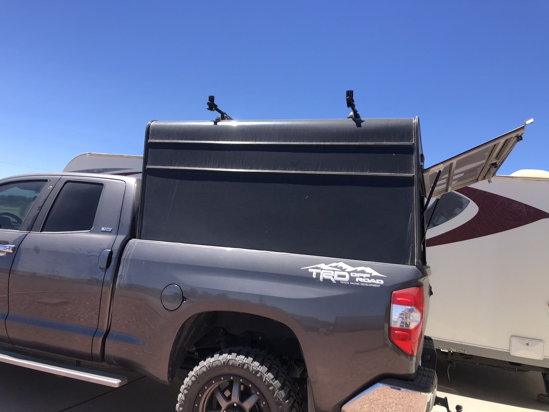 Camper Shell, 6.5ft Bed - For 2016 Toyota Tundra  