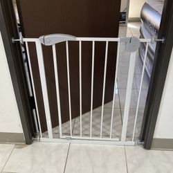 (Brand New) $35 Baby Safety Gate 30” Tall for 29-32” Wide Doorways Stairs, Walk Thru Metal Pet Dog Fence 