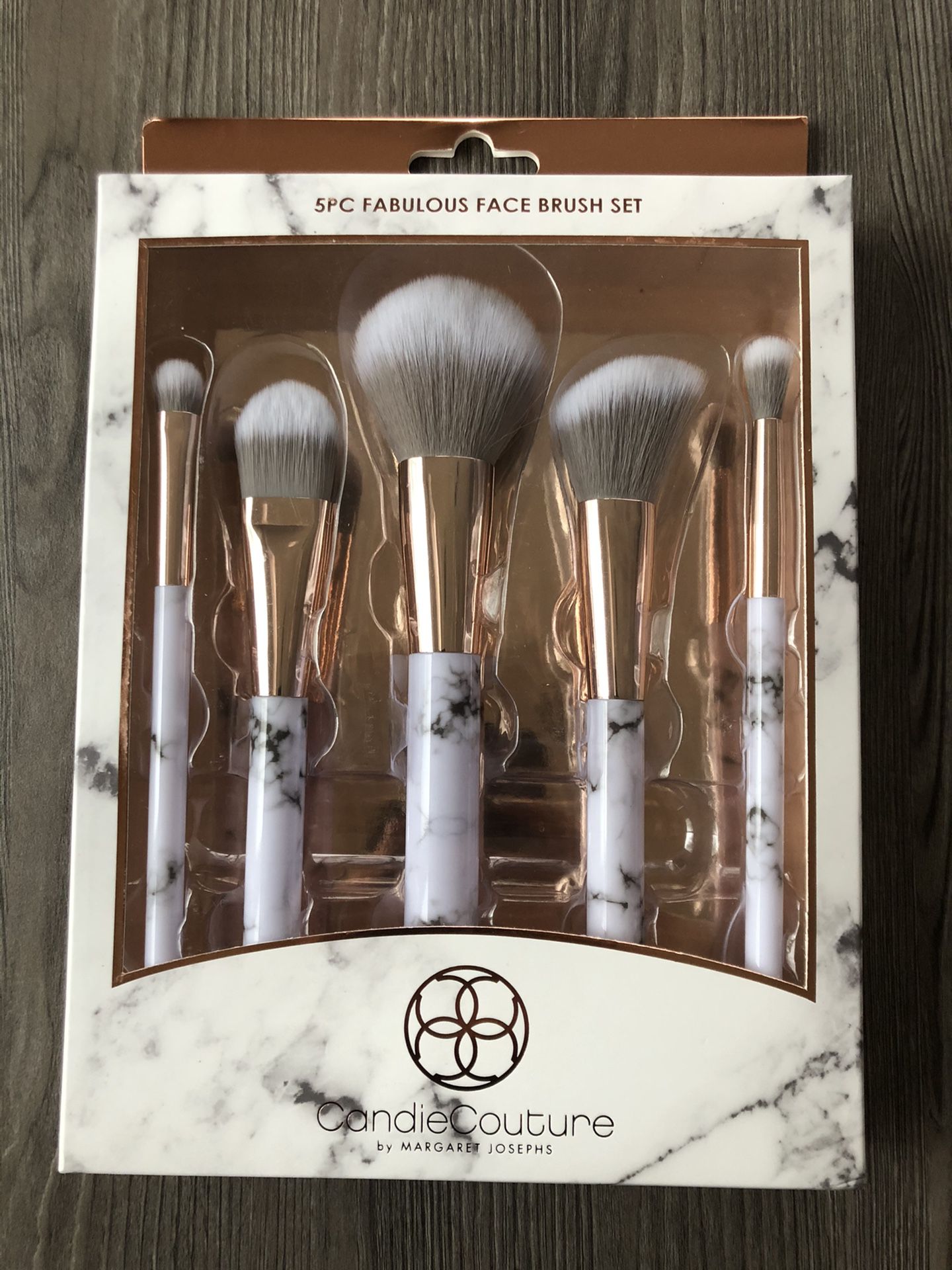 Candie Couture white marble brush set