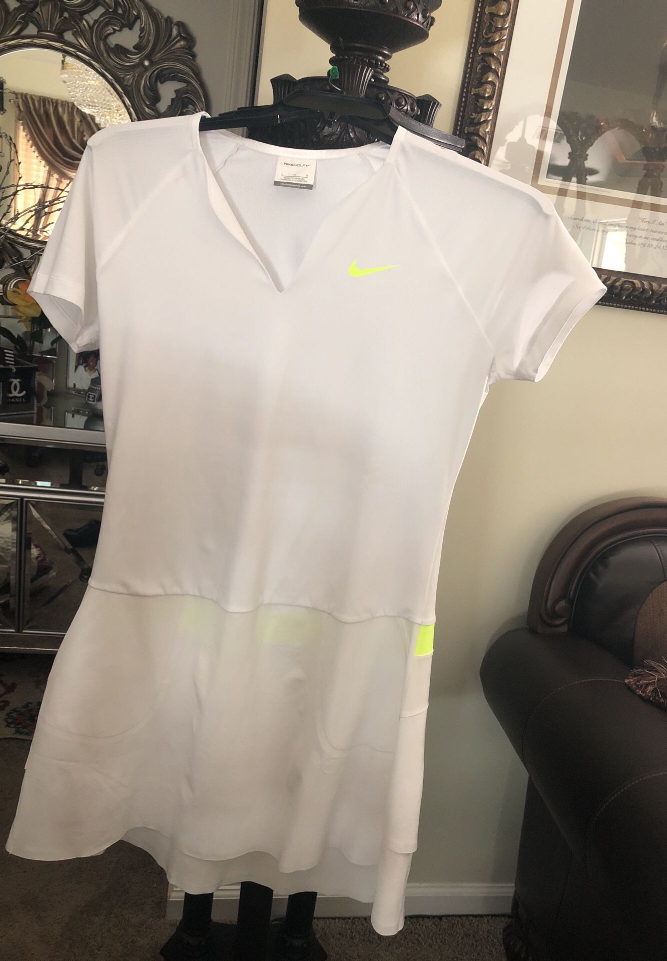 Nike Ladies dress sz LG