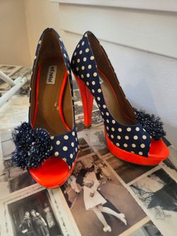 Pinup heels