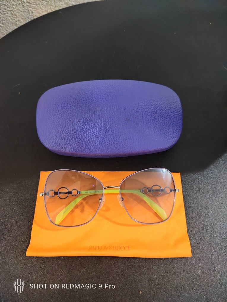 Woman's Emilio Pucci Sunglasses