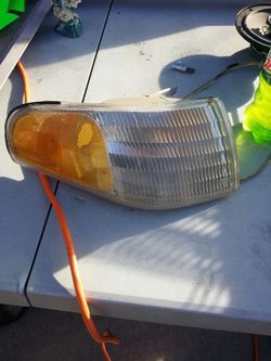 Headlight lens