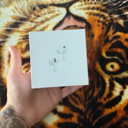 AirPods Pro 2 With Charging Case 