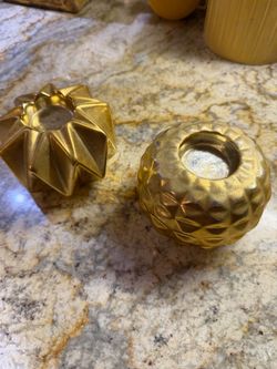 Set of 2 Gold Geometric Candle Holders