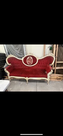 Victorian Sofa 