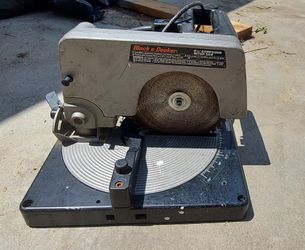 Black & Decker 8 1/4 Compound Miter Saw
