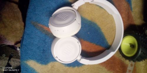 Jbl head phones