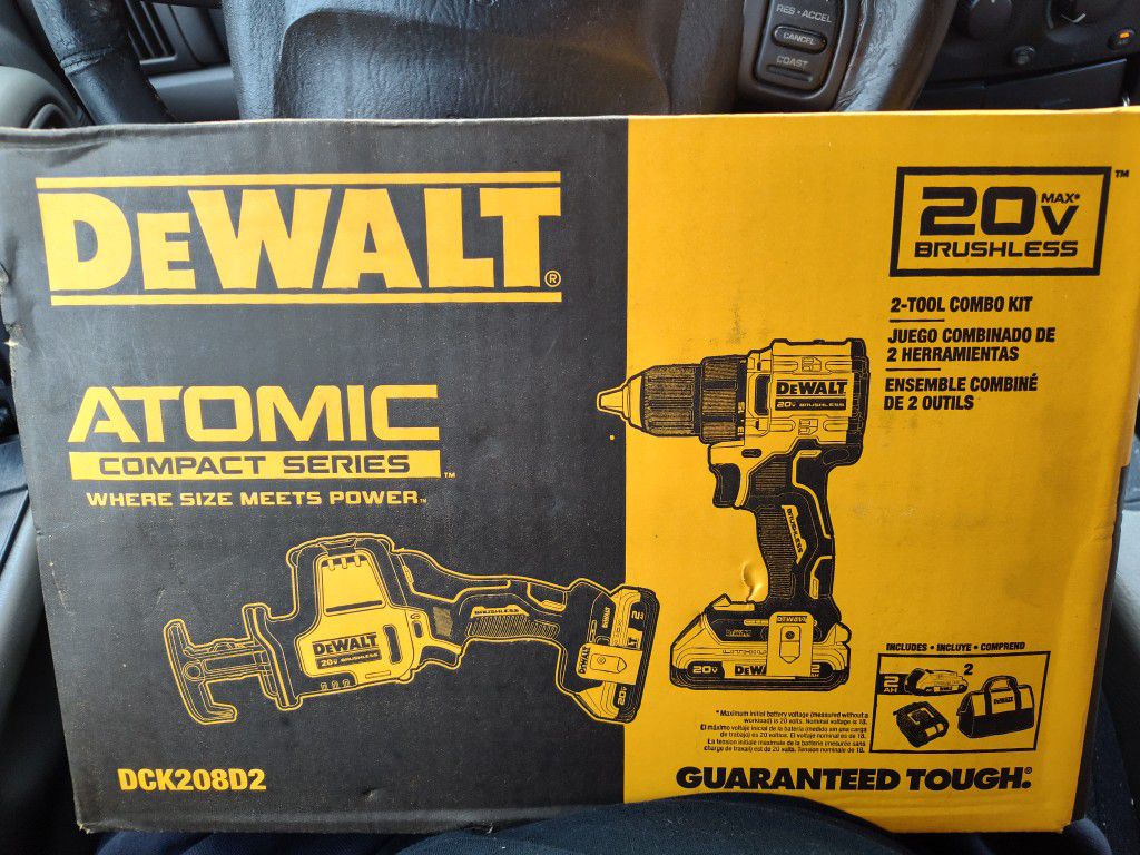 DeWalt Atomic 2 Tools Combo Kit Hand Drill And Compressor Saw