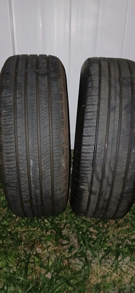 2 TIRES   MICHELIN  235/50/R 19