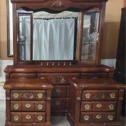 Bedroom set