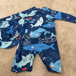 Toddler swimsuit & sun hat