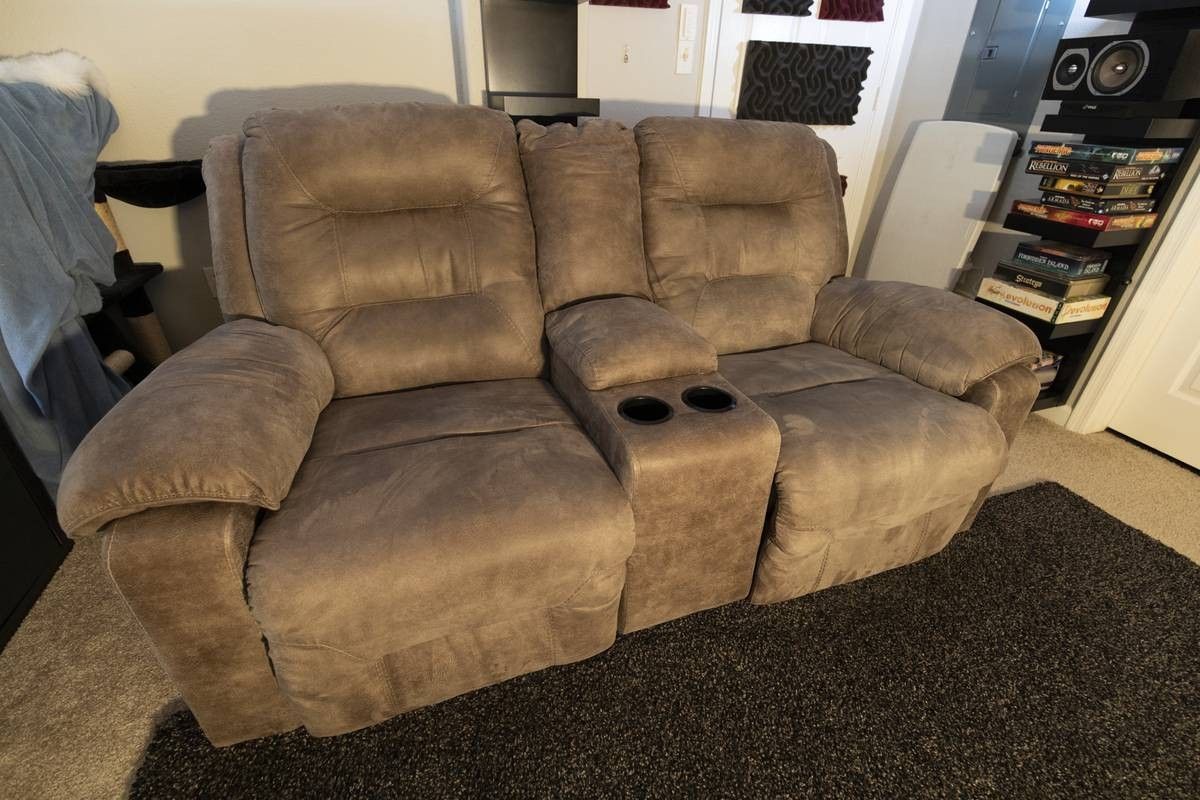 [FREE] Reclining Loveseat with Console