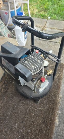 Central pneumatic 2hp 3 gal