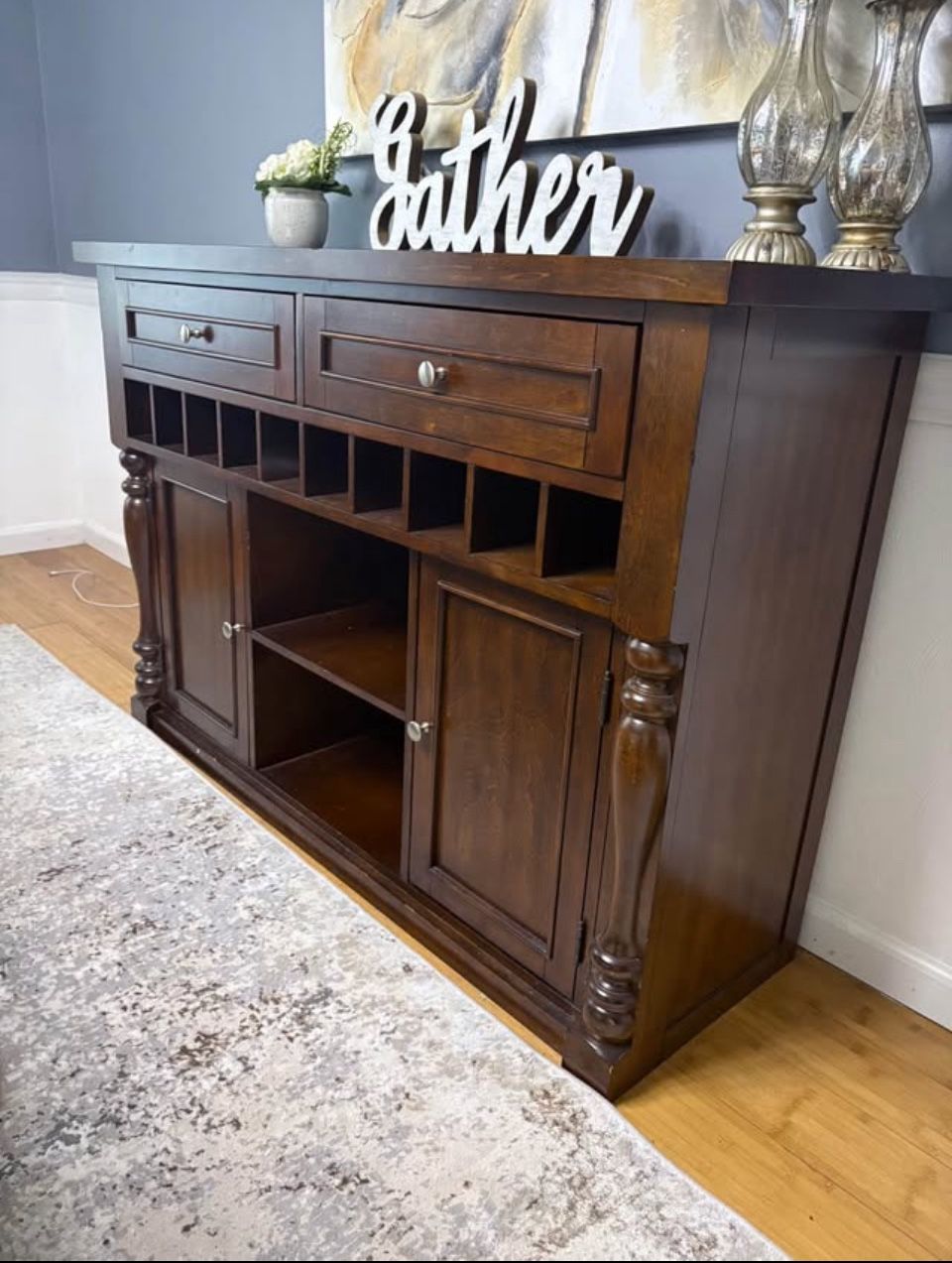 Ashley Dinning Buffet 